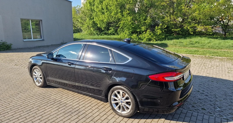 Ford Mondeo cena 87000 przebieg: 99999, rok produkcji 2020 z Warszawa małe 497